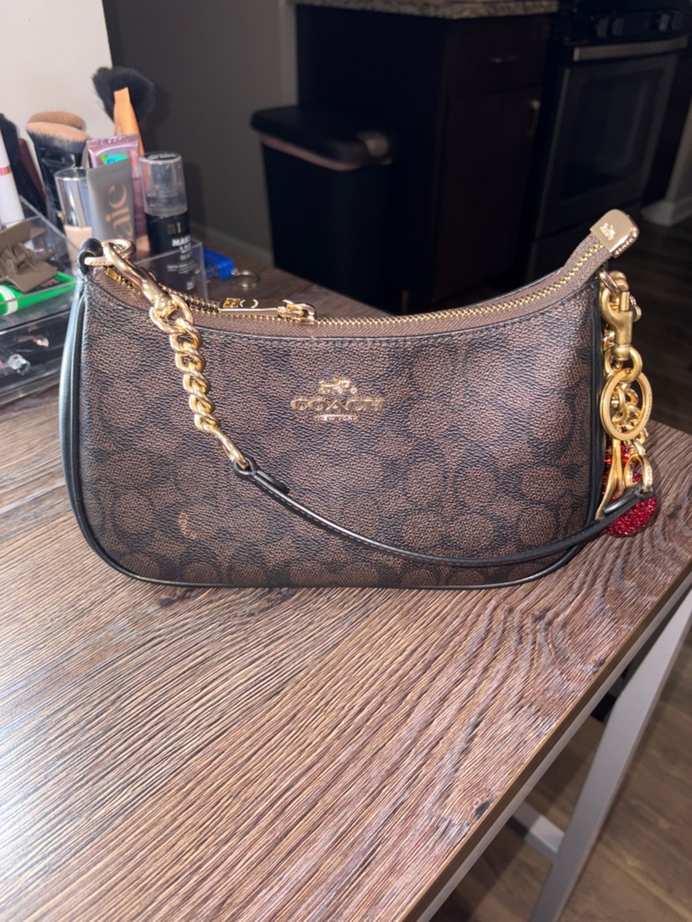 Coach Brown Signature Canvas Shoulder Bag with Gold Hardware - Picture 5 of 8